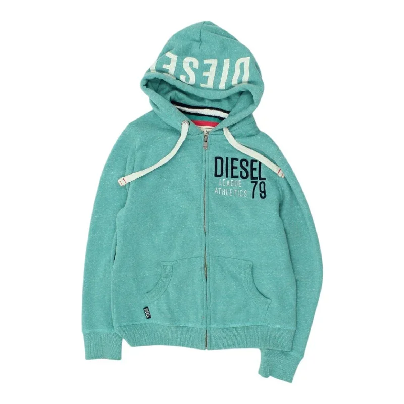 Zip-Up Warmth, Urban Essential