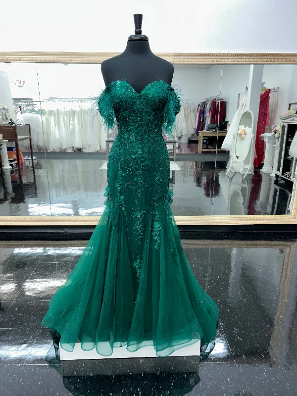 Amarra 88621 Size 10 Emerald Long Sheer Lace Shimmer Mermaid Prom Dress Feather Straps Pageant Gown Corset Amarra 88621 Size 10 Emerald Long Sheer Lace Shimmer Mermaid Prom Dress Feather Straps Pageant Gown Corset