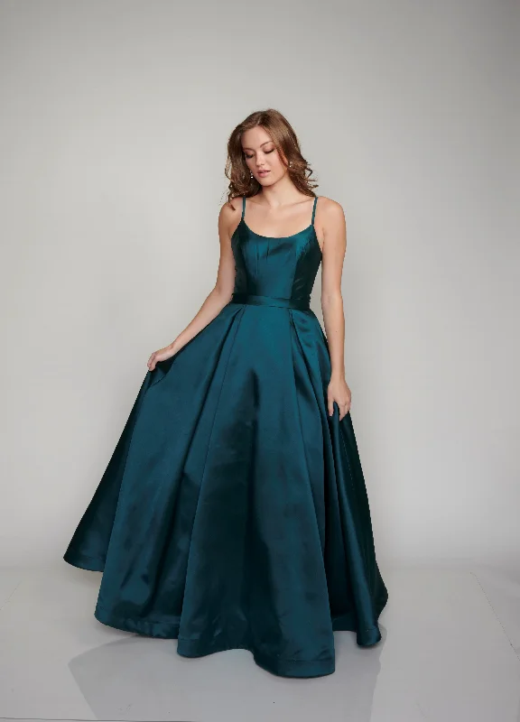 Nina Canacci 1532 Size 22 Emerald Long Ballgown Prom Pageant Gown A Line Dress Pockets Nina Canacci 1532 Size 22 Emerald Long Ballgown Prom Pageant Gown A Line Dress Pockets