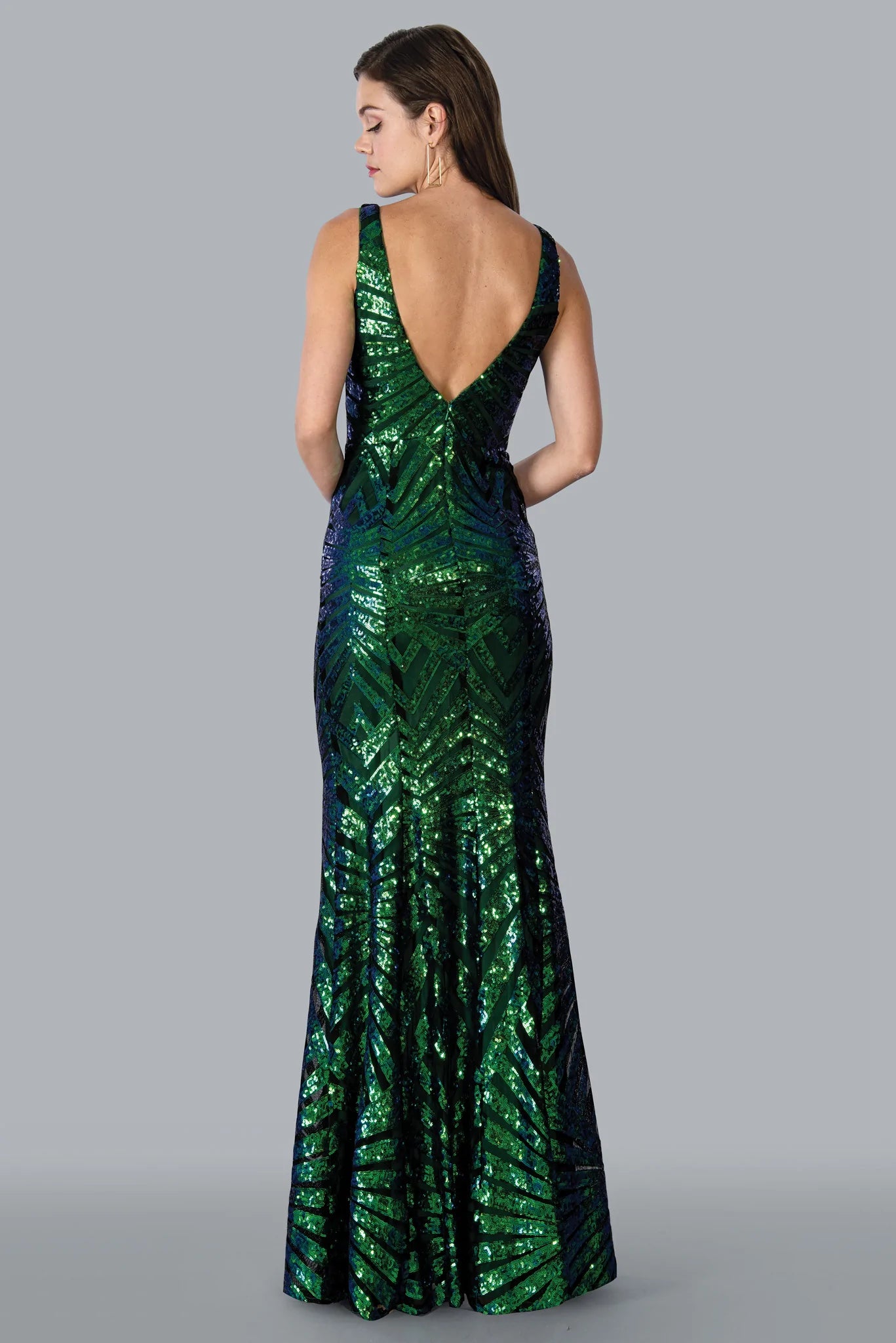 Stella Couture 23168 Size 16 Green Long Fitted Sequin V Neck Formal Prom Dress Evening Gown Stella Couture 23168 Size 16 Green Long Fitted Sequin V Neck Formal Prom Dress Evening Gown