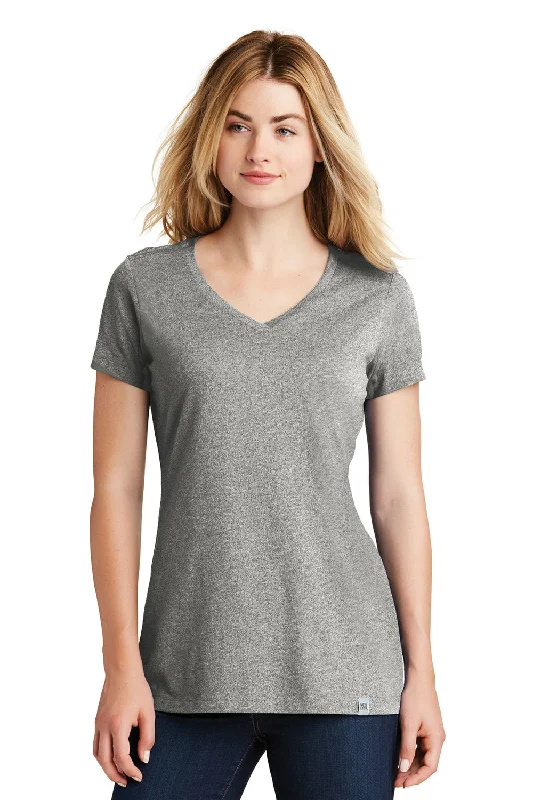 New Era Womens Heritage Short Sleeve V-Neck T-Shirt - Light Graphite Grey Twist Modern Contemporary Chic New Era Womens Heritage Short Sleeve V-Neck T-Shirt - Light Graphite Grey Twist Modern Contemporary Chic