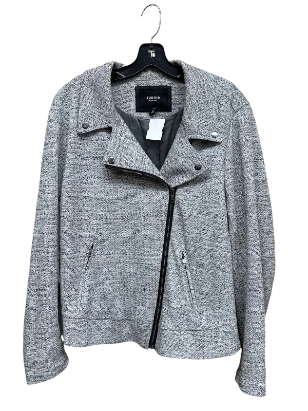 Blazer By Torrid In Grey, Size: 3x Silk Women's Blazer