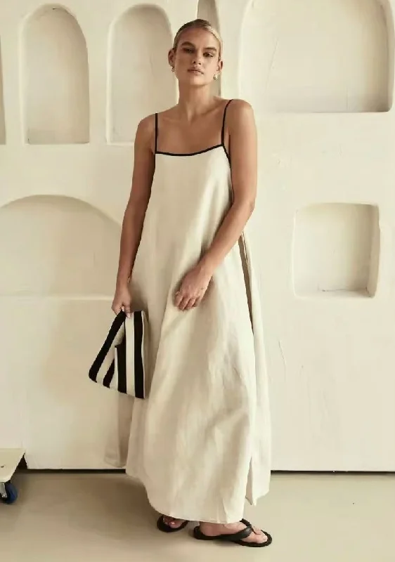Sleeveless Swing Long Dress Crew Neckline Casual