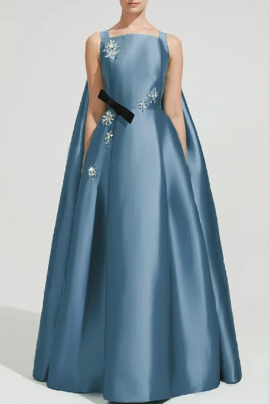 Sleeveless taffeta dress with back cape Cowl Neckline Elegant